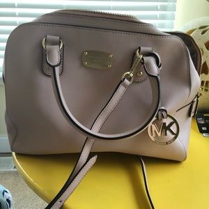 Micheal Kors Large satchel